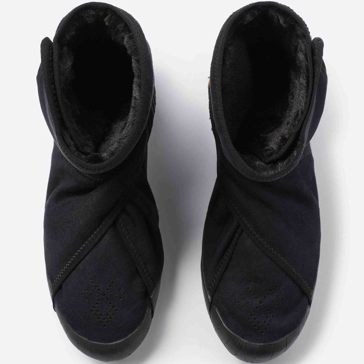 FUROSHIKI_MID_BOOT_17UCC01_TRAVELERBLACK_05-1.jpg