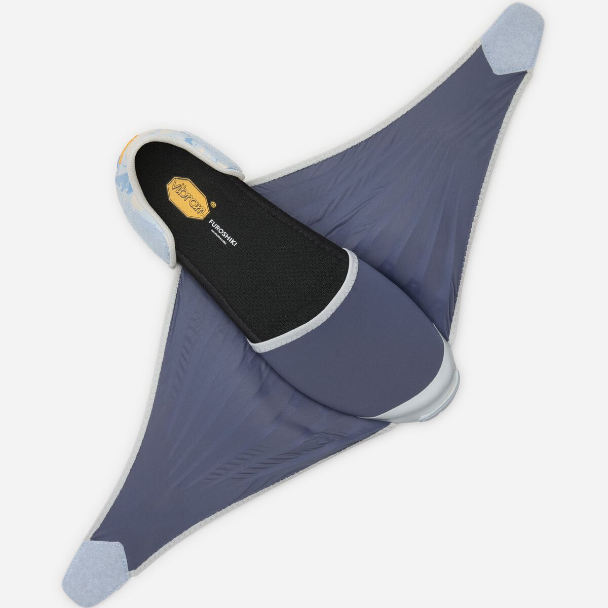 Furoshiki20Original_25MAD03_Blue_Light_Grey_03-3.jpg